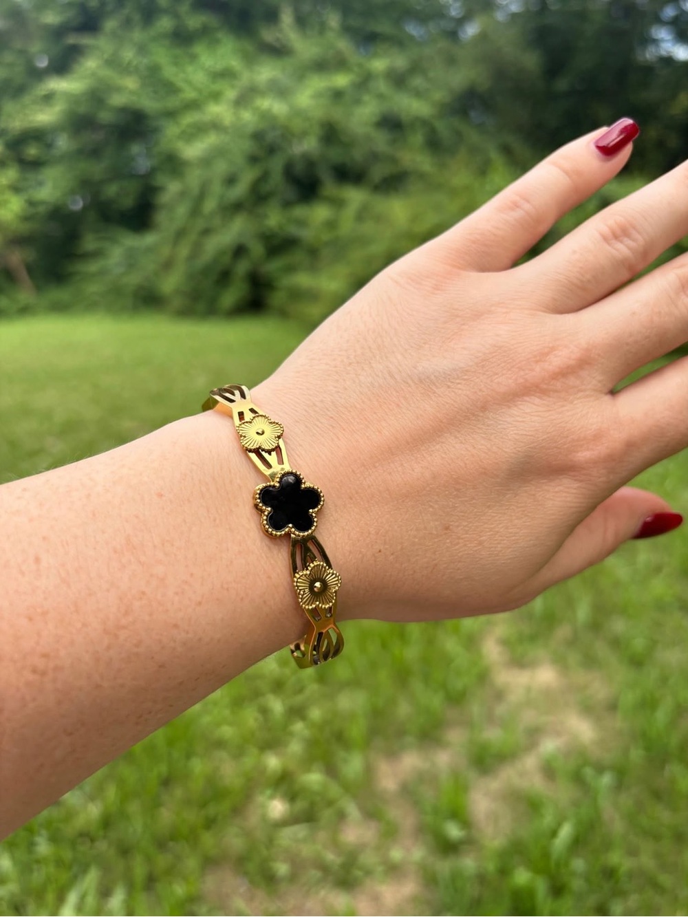 Gold Floral Black Clover Bracelet - Women's Jewelry